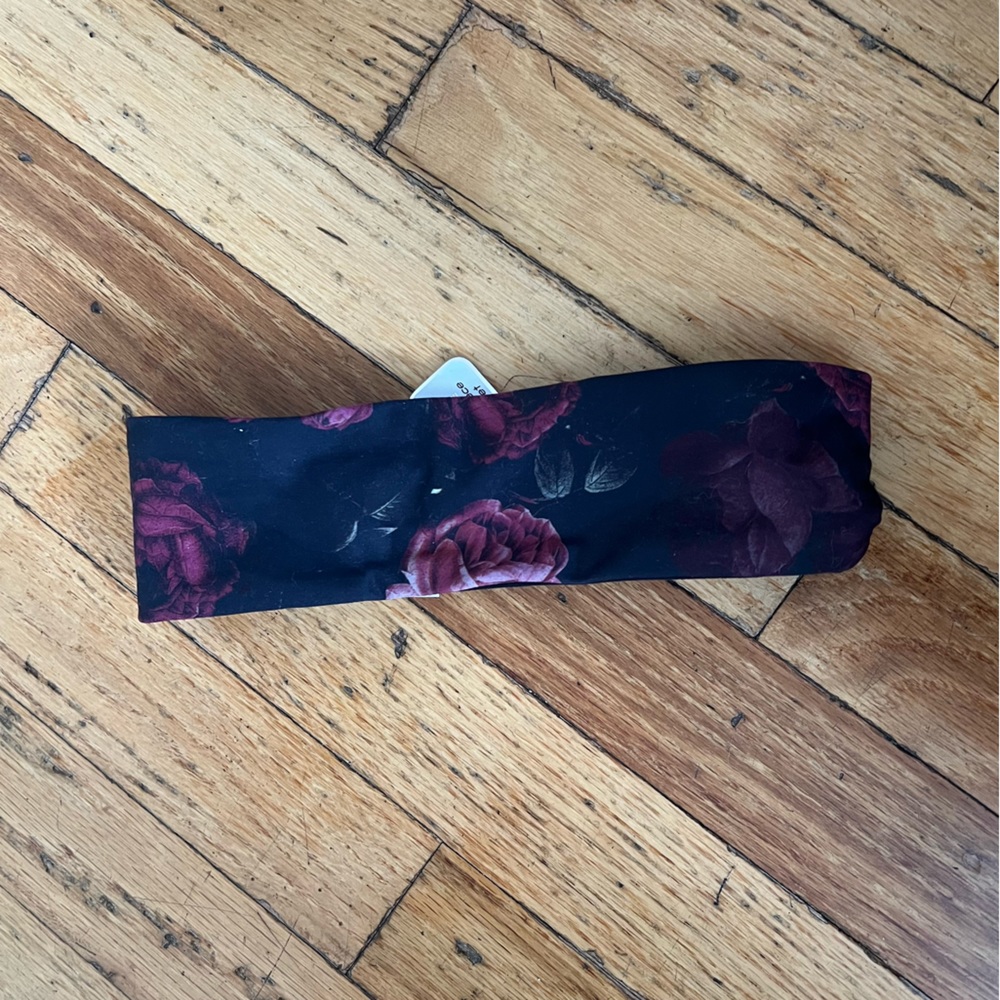 NEW ✨ RBX Vintage Floral Workout Headband - Medium